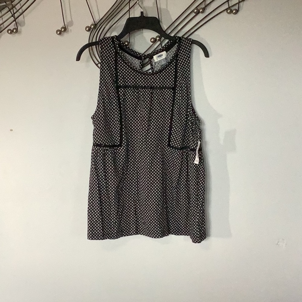 Old Navy Black And White Top, Size L